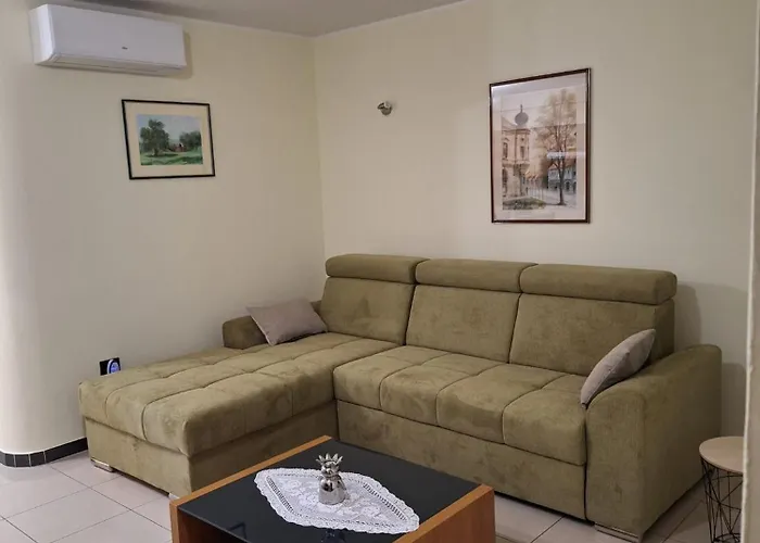 Luka Apartment Pula